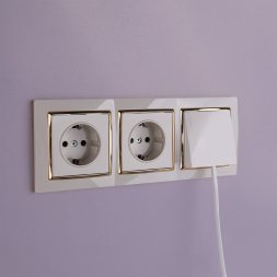 Рамка на 3 поста (слоновая кость/золото) W0031932 Werkel 732896